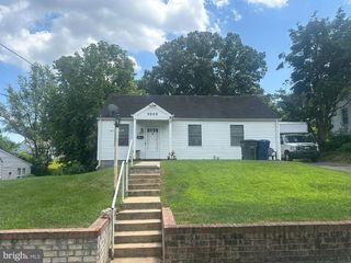 6909 KENFIG DR, Falls Church, VA 22042