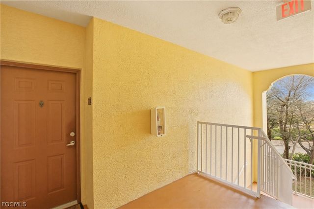 15590 Ocean Walk CIR 313, Fort Myers, FL 33908