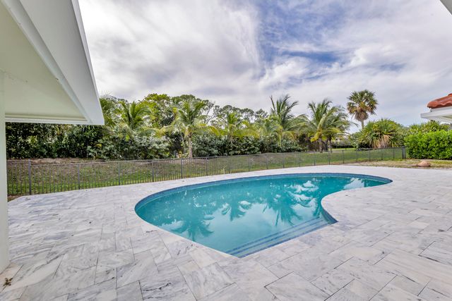 5924 Pinebrook Drive, Boca Raton, FL 33433