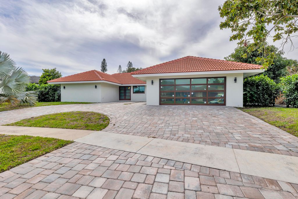 5924 Pinebrook Drive, Boca Raton, FL 33433
