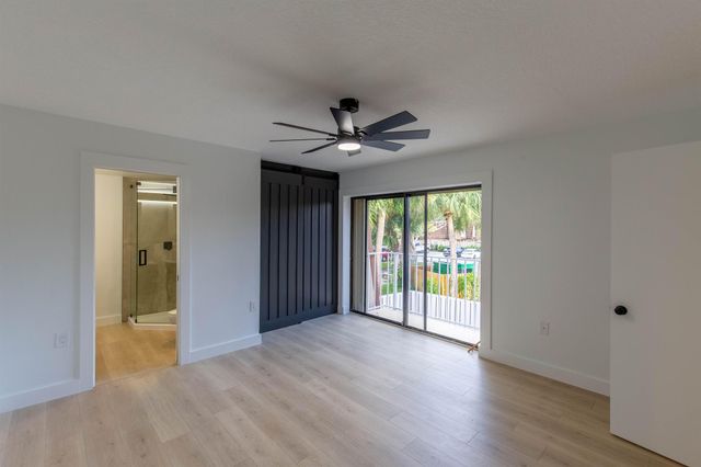 855 Blue Ridge Circle, West Palm Beach, FL 33409