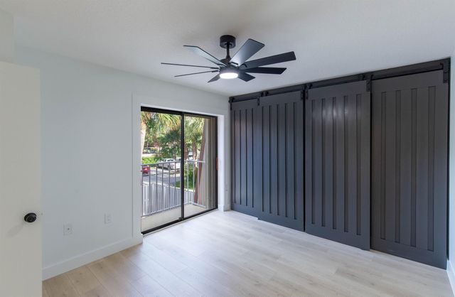 855 Blue Ridge Circle, West Palm Beach, FL 33409