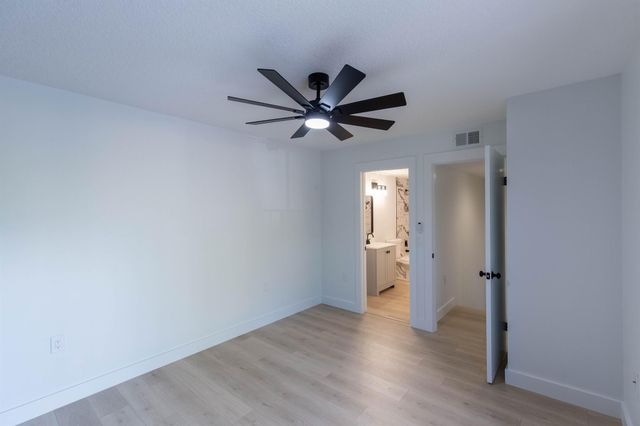 855 Blue Ridge Circle, West Palm Beach, FL 33409