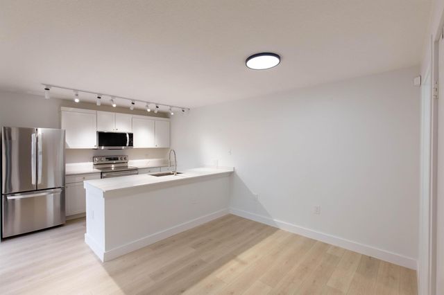 855 Blue Ridge Circle, West Palm Beach, FL 33409