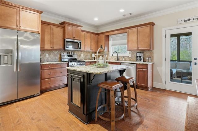 102 N Mountain Brooke Drive, Ball Ground, GA 30107