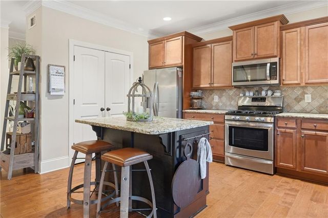 102 N Mountain Brooke Drive, Ball Ground, GA 30107