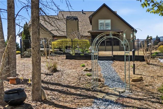 102 N Mountain Brooke Drive, Ball Ground, GA 30107