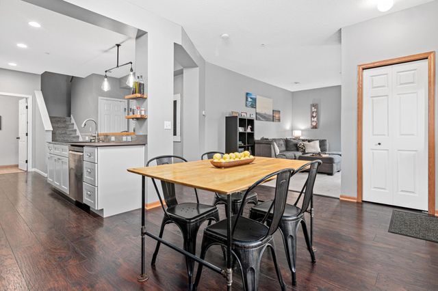 9620 Washington Boulevard 1, Chanhassen, MN 55317
