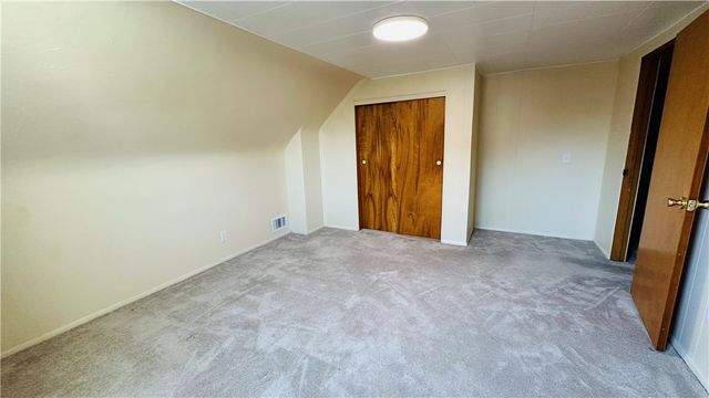 907 Jefferson Avenue, Harrison Twp, PA 15065
