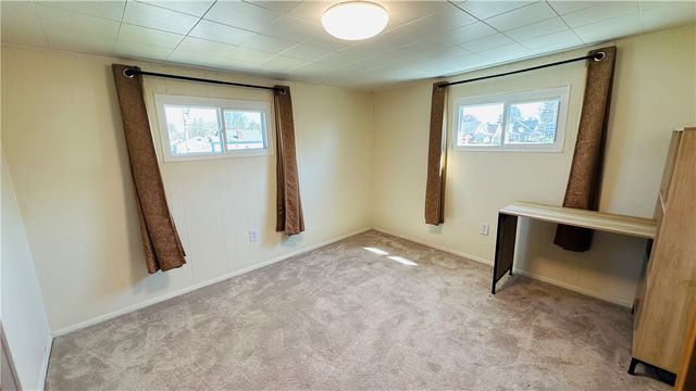 907 Jefferson Avenue, Harrison Twp, PA 15065
