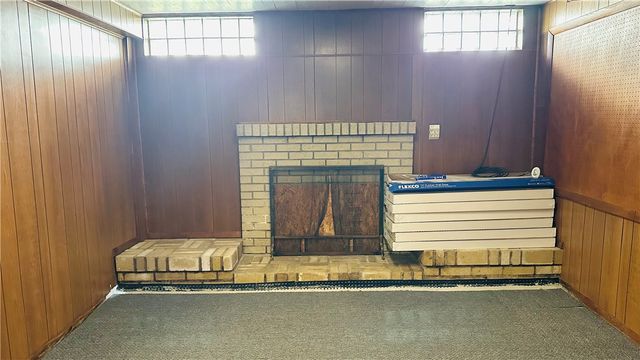 907 Jefferson Avenue, Harrison Twp, PA 15065