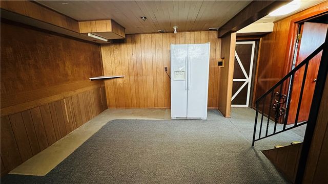 907 Jefferson Avenue, Harrison Twp, PA 15065