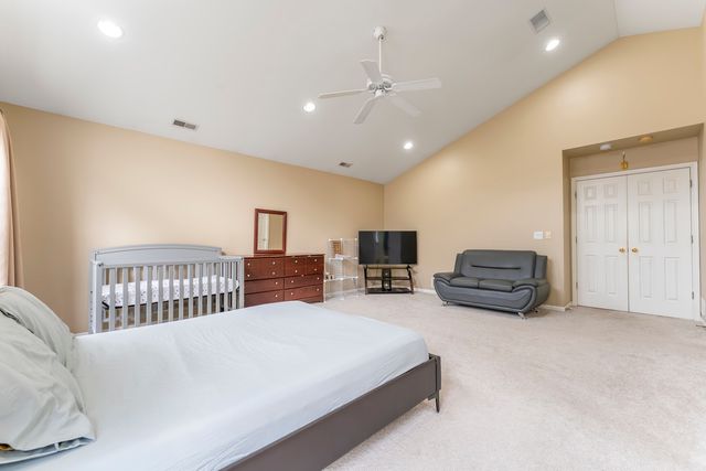 6085 Irene Drive, Hoffman Estates, IL 60192