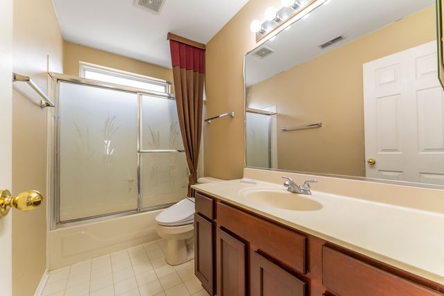 6085 Irene Drive, Hoffman Estates, IL 60192