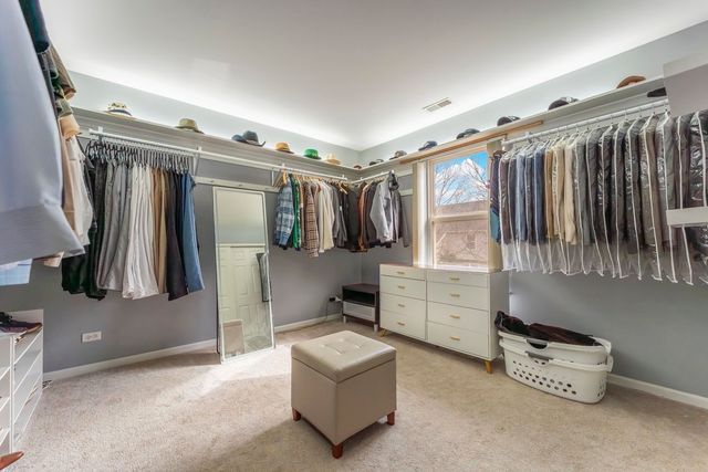 6085 Irene Drive, Hoffman Estates, IL 60192