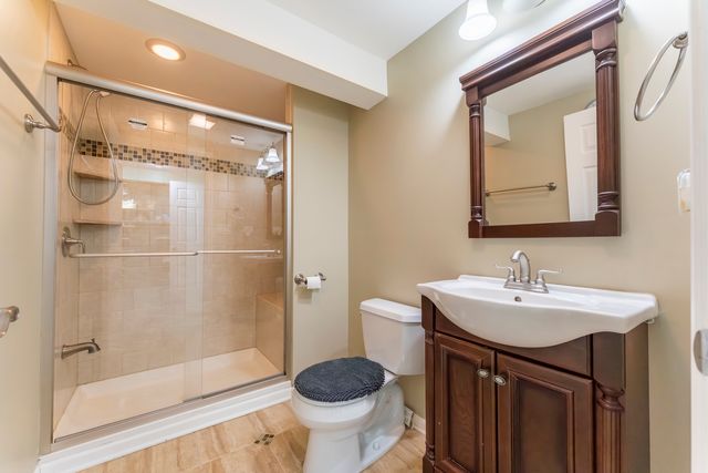 6085 Irene Drive, Hoffman Estates, IL 60192