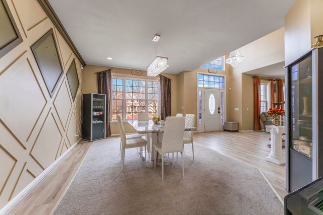 6085 Irene Drive, Hoffman Estates, IL 60192