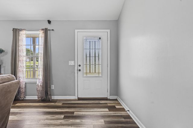 890 Akersville Rd, Lafayette, TN 37083