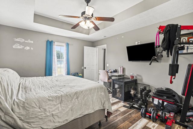 890 Akersville Rd, Lafayette, TN 37083