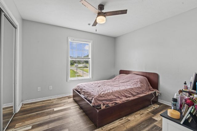 890 Akersville Rd, Lafayette, TN 37083