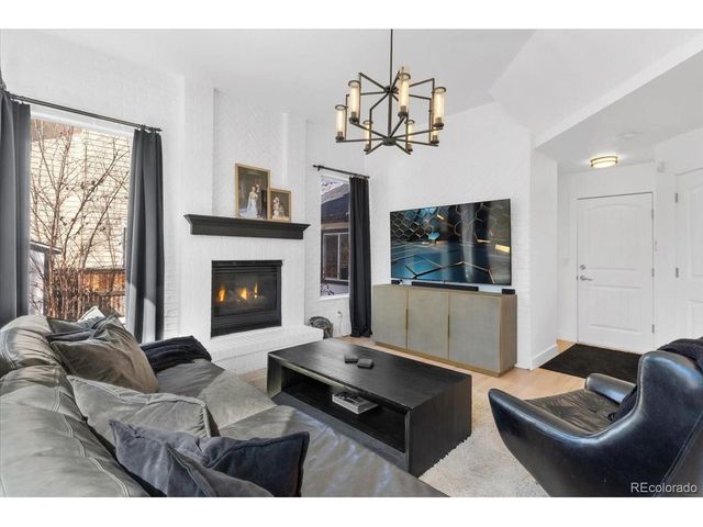 9421 Crestmore Way, Highlands Ranch, CO 80126