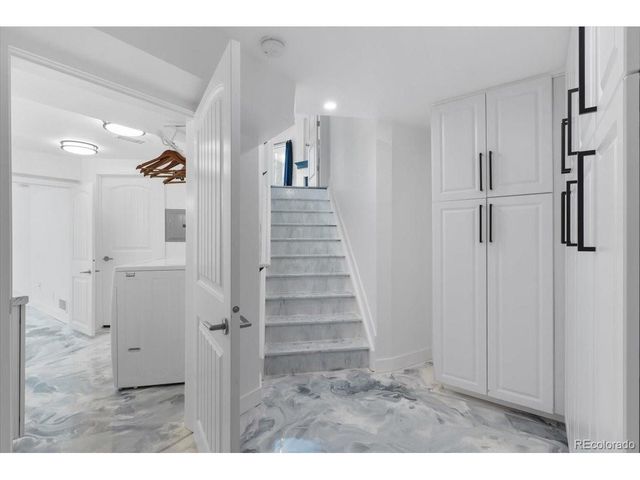 9421 Crestmore Way, Highlands Ranch, CO 80126