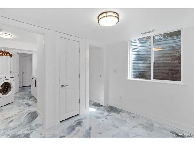 9421 Crestmore Way, Highlands Ranch, CO 80126