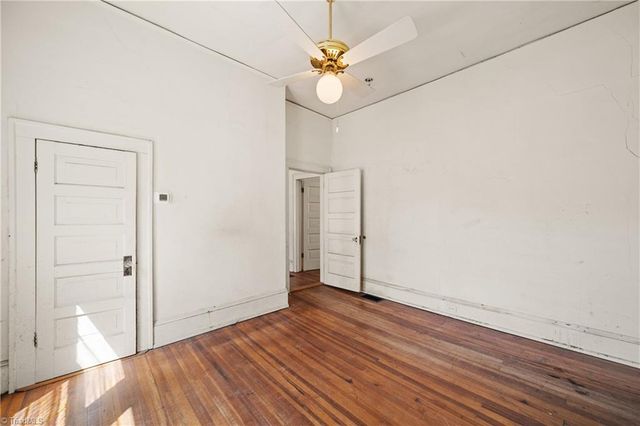 127 S Sunset Drive, Winston-salem, NC 27101