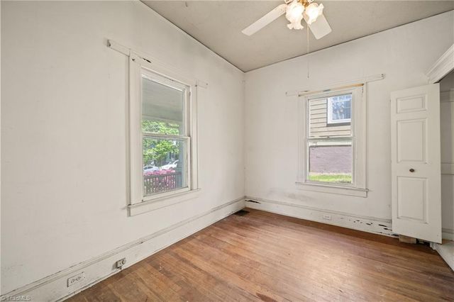 127 S Sunset Drive, Winston-salem, NC 27101
