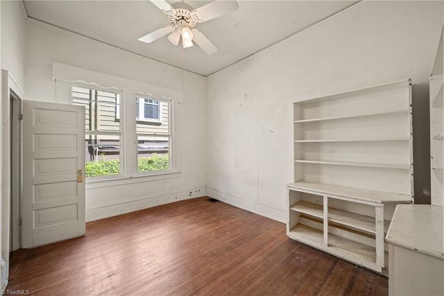 127 S Sunset Drive, Winston-salem, NC 27101