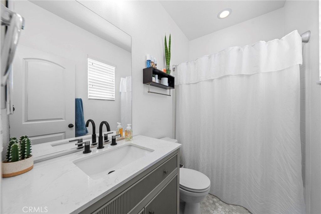 Image 31 of property listing at 25659 Foxglove Lane, Corona, CA 92883