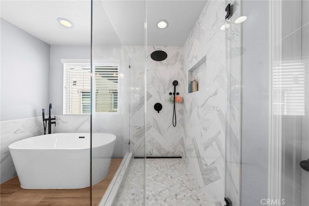Image 41 of property listing at 25659 Foxglove Lane, Corona, CA 92883