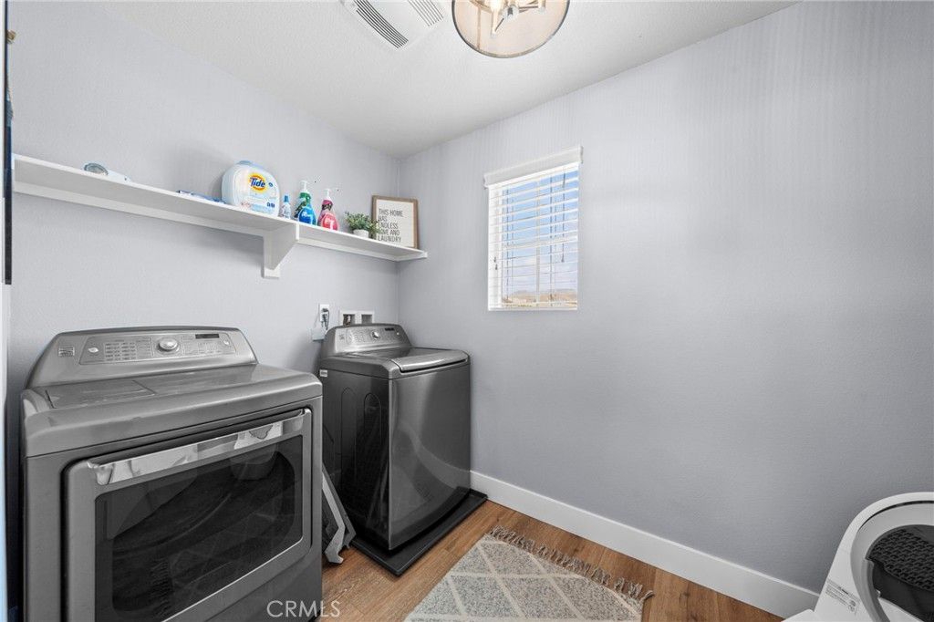 Image 50 of property listing at 25659 Foxglove Lane, Corona, CA 92883