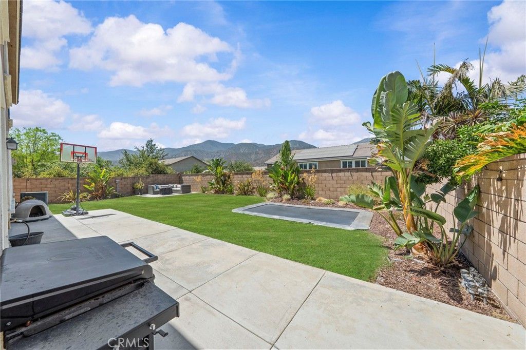 Image 52 of property listing at 25659 Foxglove Lane, Corona, CA 92883