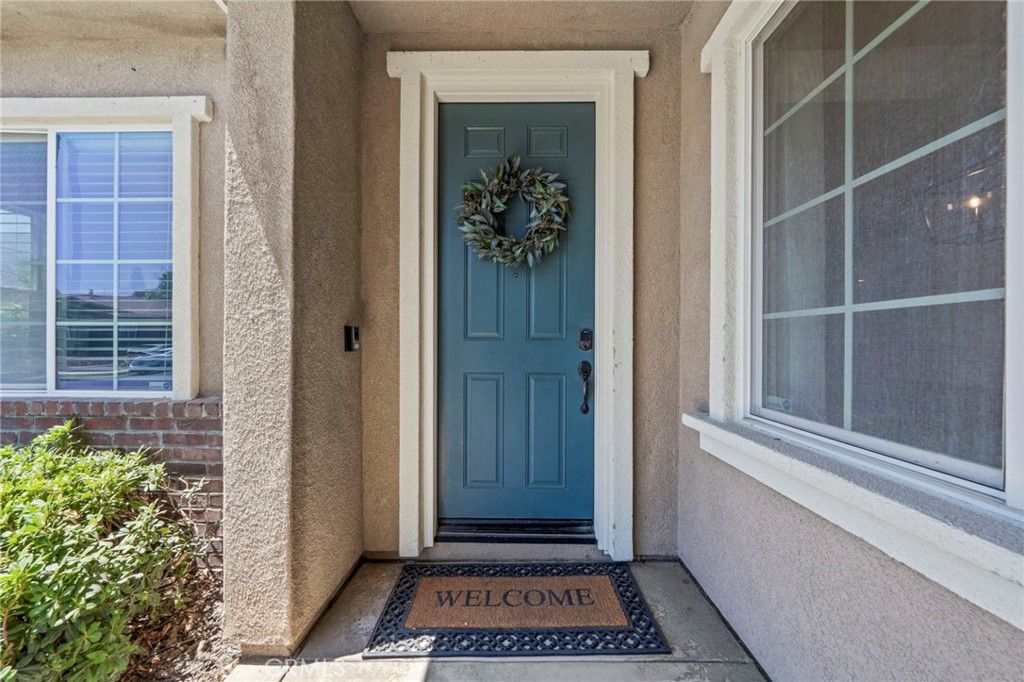Image 6 of property listing at 25659 Foxglove Lane, Corona, CA 92883