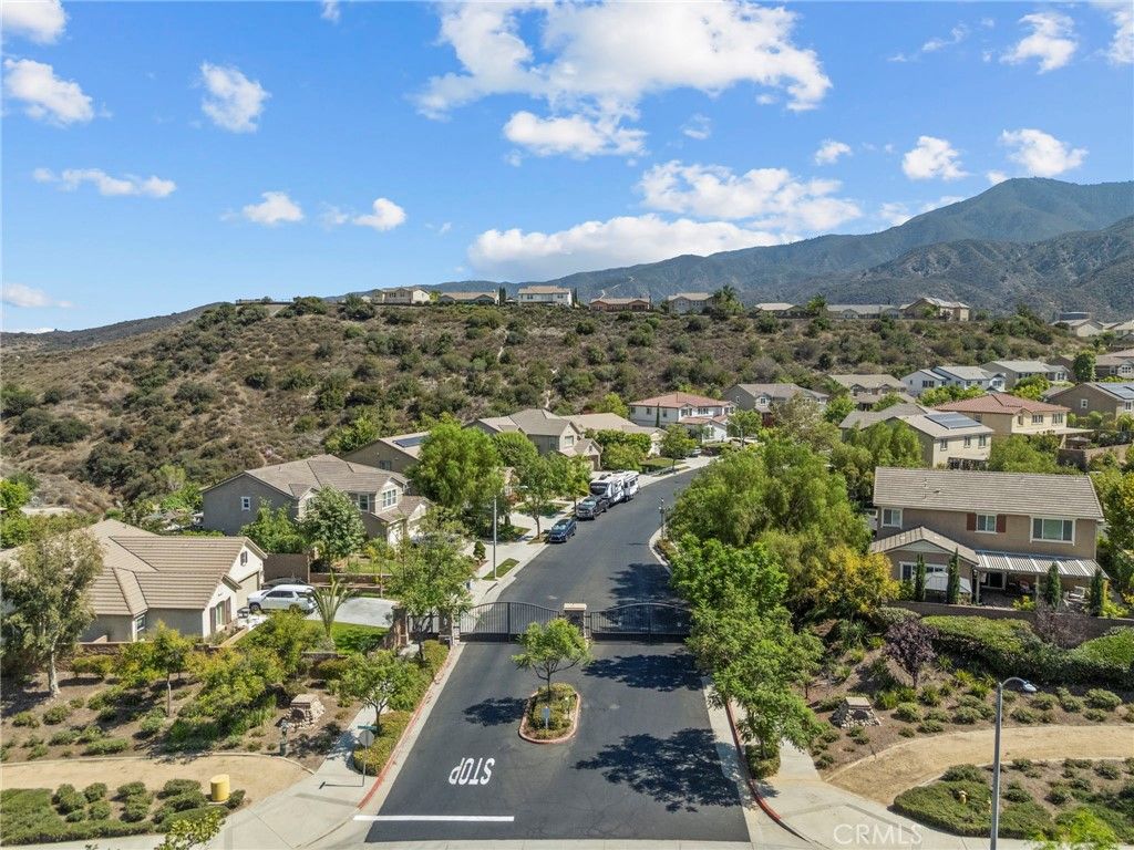 Image 63 of property listing at 25659 Foxglove Lane, Corona, CA 92883