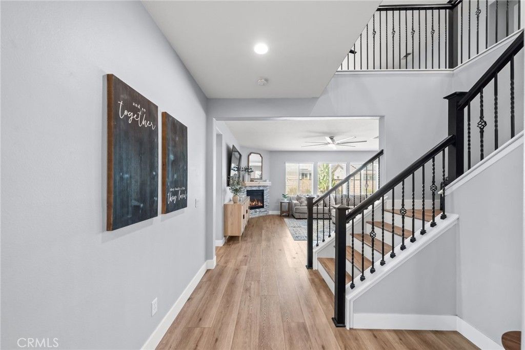 Image 8 of property listing at 25659 Foxglove Lane, Corona, CA 92883