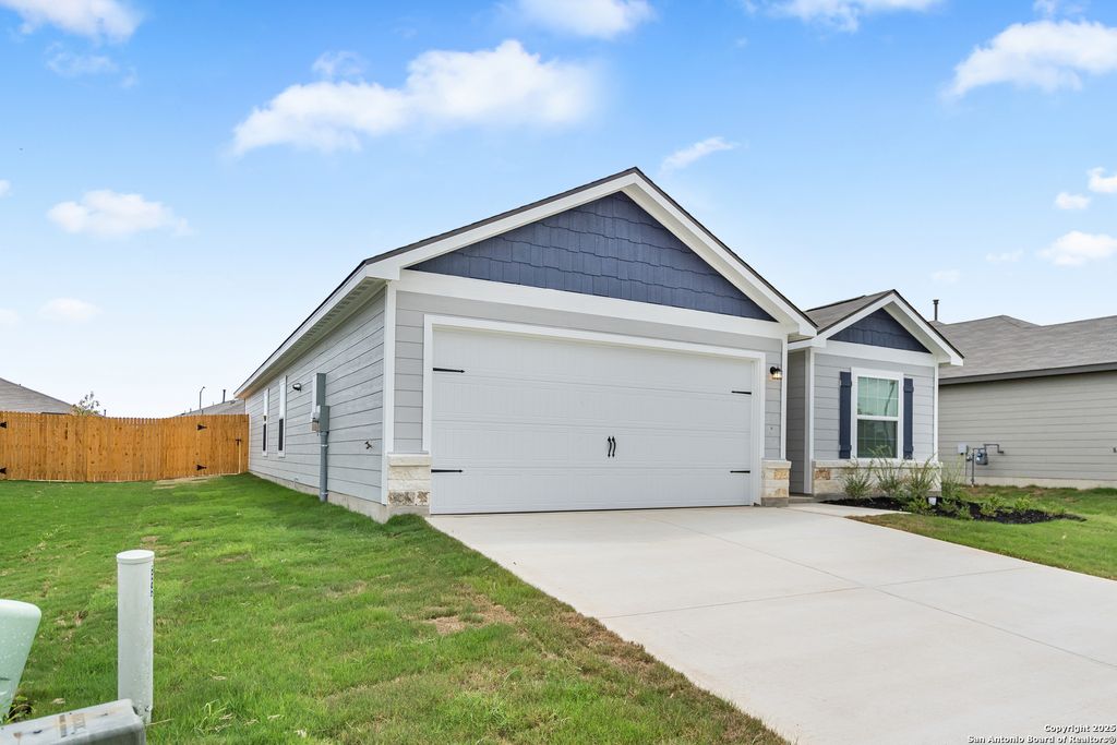 11720 Luckey Villa, San Antonio, TX 78252