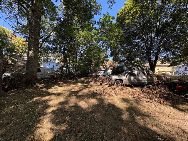 571 Flower City Park, Rochester, NY 14615