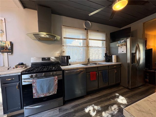 571 Flower City Park, Rochester, NY 14615