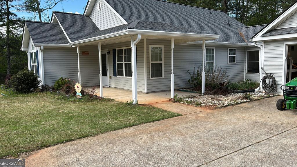 1256 Clearwater Drive, Winder, GA 30680