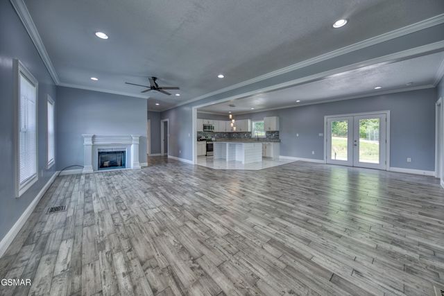 1014 Valley Home Road, Dandridge, TN 37725