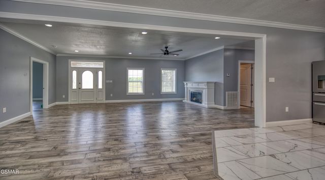 1014 Valley Home Road, Dandridge, TN 37725