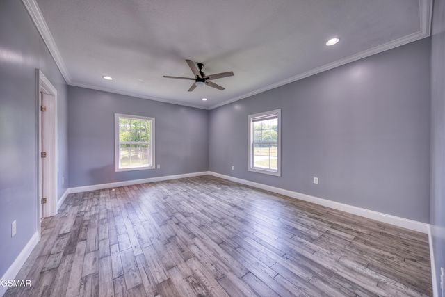 1014 Valley Home Road, Dandridge, TN 37725