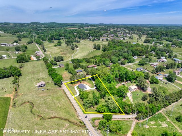 1014 Valley Home Road, Dandridge, TN 37725