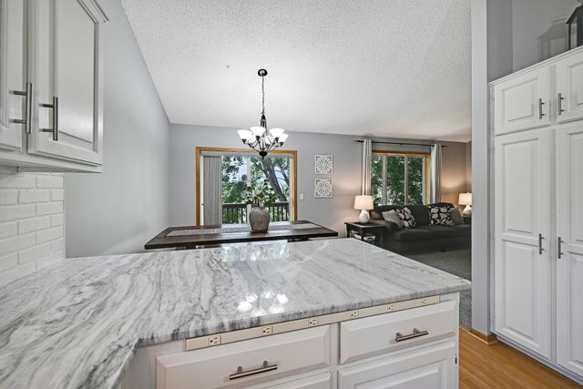 4012 Willowwood Street SE, Prior Lake, MN 55372