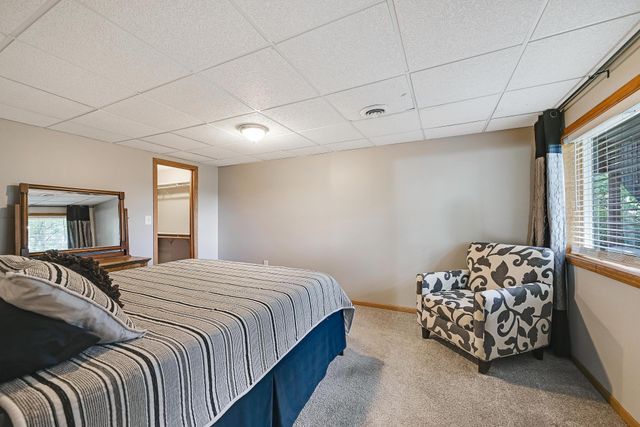 4012 Willowwood Street SE, Prior Lake, MN 55372