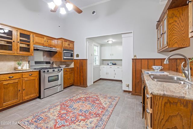 401 Parkview Drive, New Iberia, LA 70563