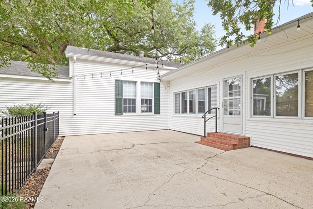 401 Parkview Drive, New Iberia, LA 70563