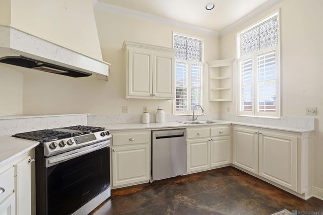 10133 Old World Dr, Baton Rouge, LA 70817